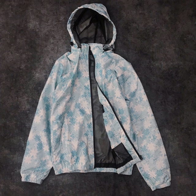 Áo khoác dù hoạ tiết