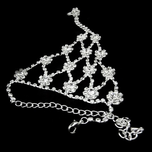 Vòng tay lấp lánh phụ kiện ngày cưới