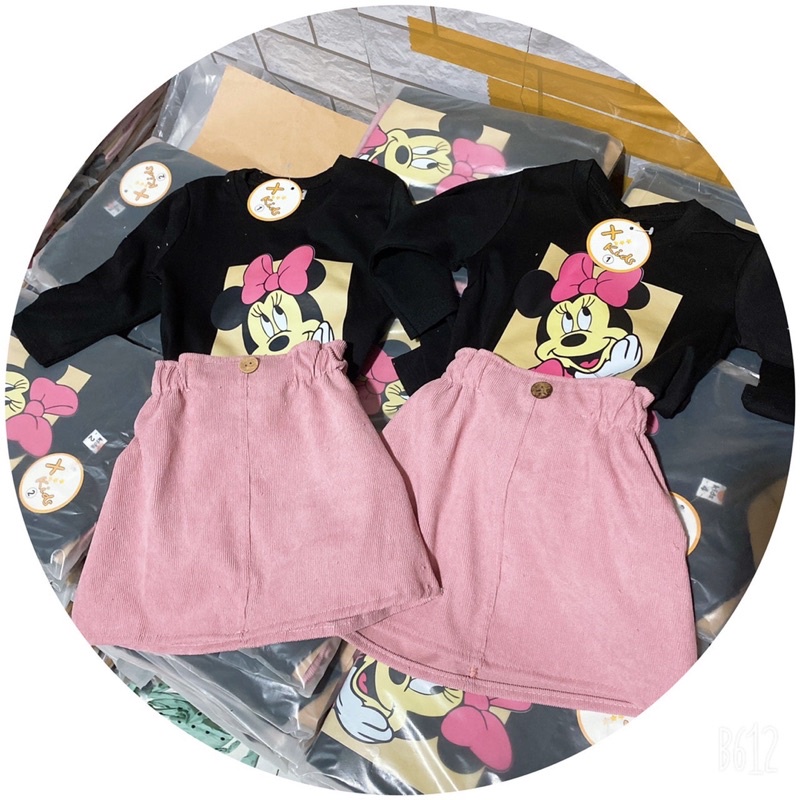Set áo mickey đen cv nhung hồng cho bé gái