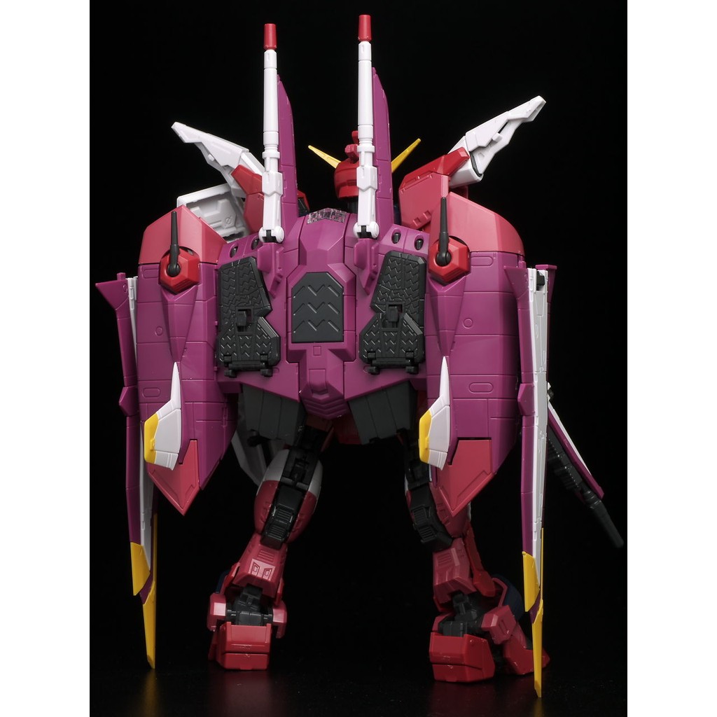 Mô hình Gundam Bandai RG 09 Justice Gundam 1/144 SEED