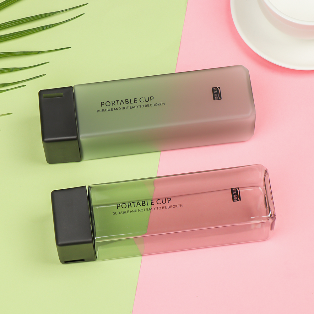 Bình nước thể thao 450ml với ống hút