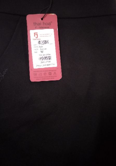 Chân váy Thái Hòa chất đẹp giãn nhẹ màu đen J88-17 | BigBuy360 - bigbuy360.vn