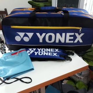 Bao vợt cầu lông 3 ngăn vuông 300k