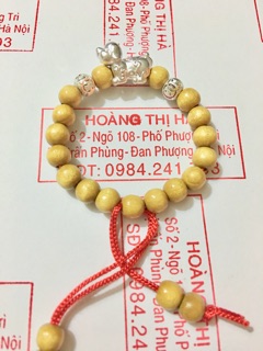 Vòng dâu gốc mix con chó bạc