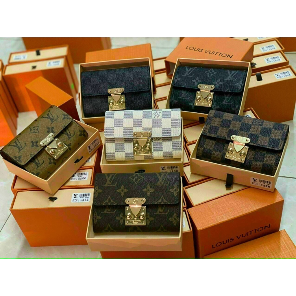 Ví Nữ Cầm Tay Họa Tiết Hoa Nâu Khóa Vuông Hộp Rút VLV01