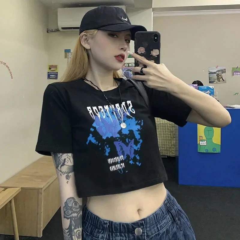 Áo croptop ôm in hình bướm C04