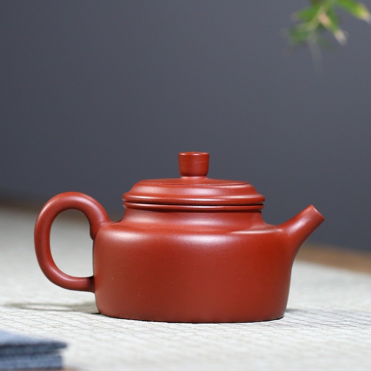 Ấm Tử Sa Nghi Hưng Đức Chung 200 ml (Đại Hồng Bào)