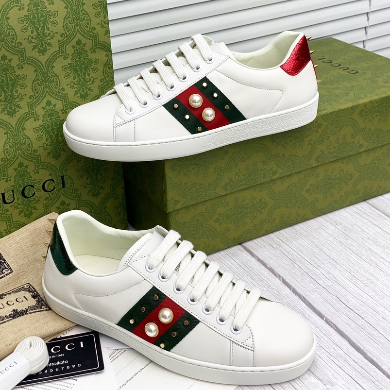 Giày sneaker Gucci đính hạt sườn đinh gót LA fullbox