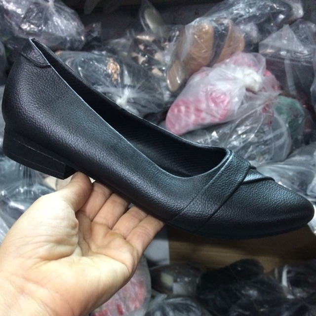 Giày nhựa nữ chất lượng