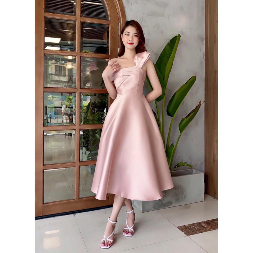 Đầm dự tiệc hồng nude dáng dài sang chảnh - Yiza Dress | BigBuy360 - bigbuy360.vn