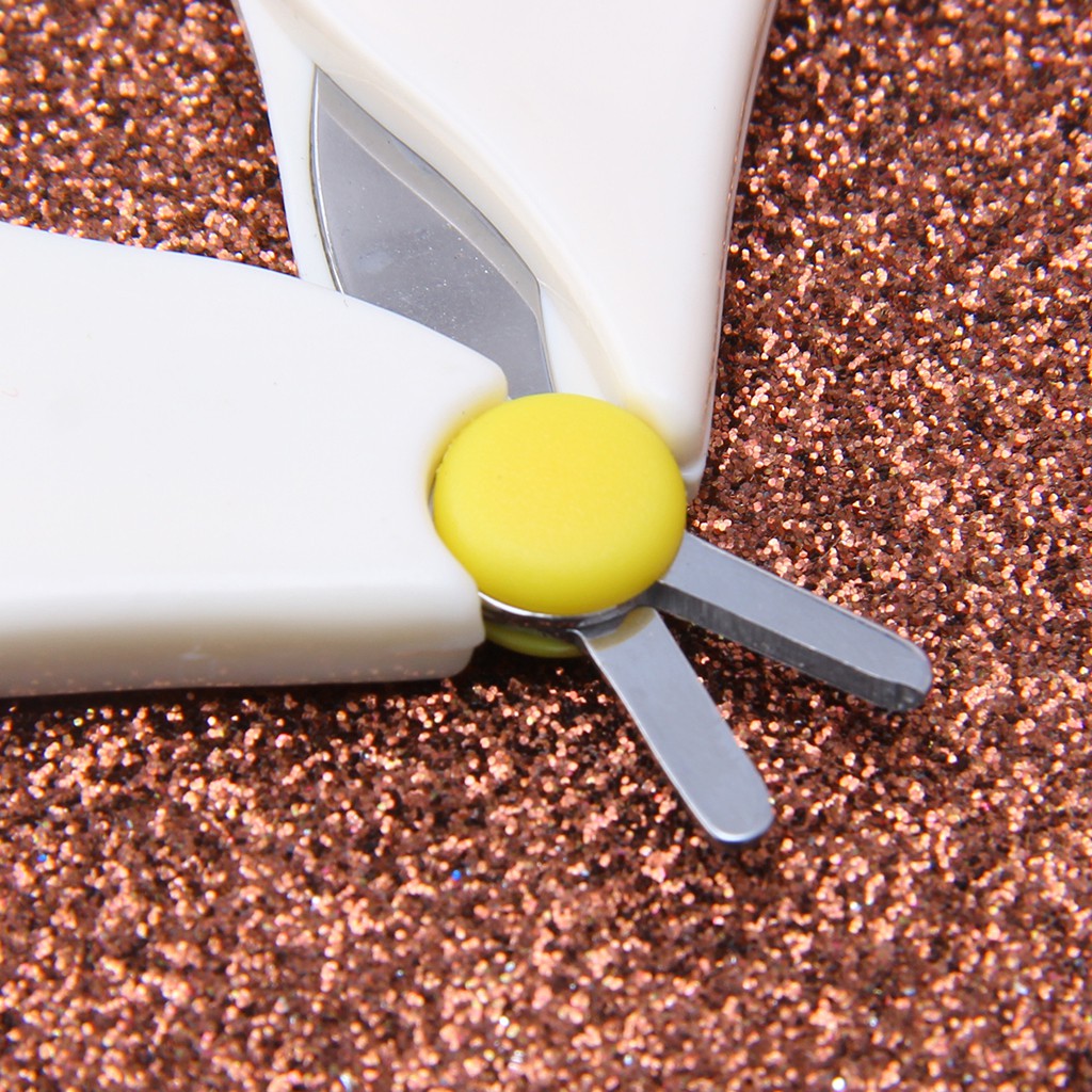 Dụng Cụ Cắt Móng Tay Cho Trẻ Sơ Sinh