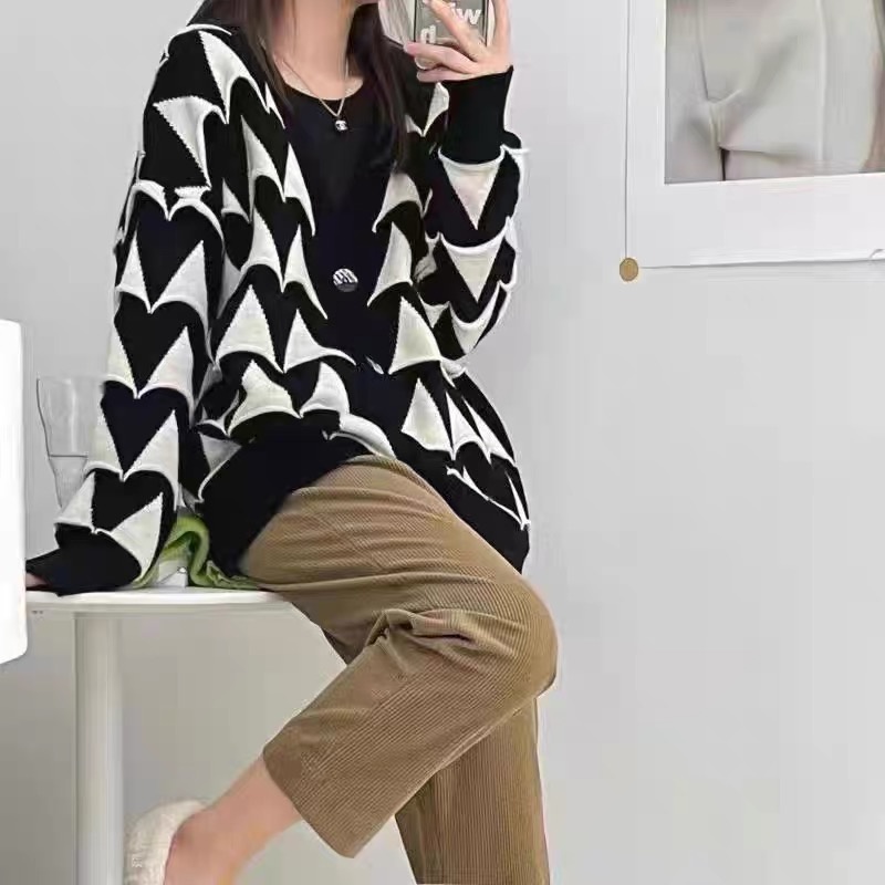 Áo khoác cardigan len Forgirl hoạ tiết tam giác dáng rộng