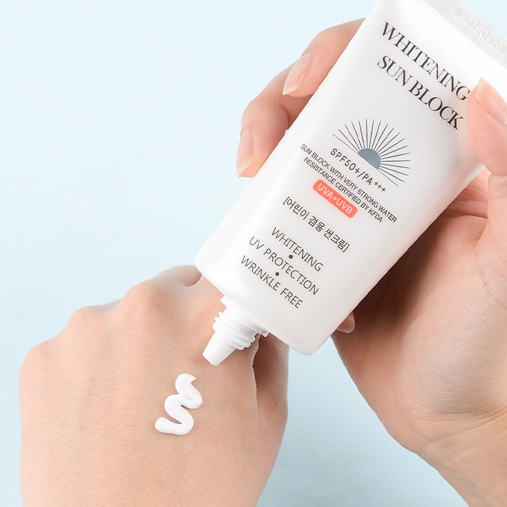Kem chống nắng dưỡng trắng Jigott whitening uv sun block 70ml