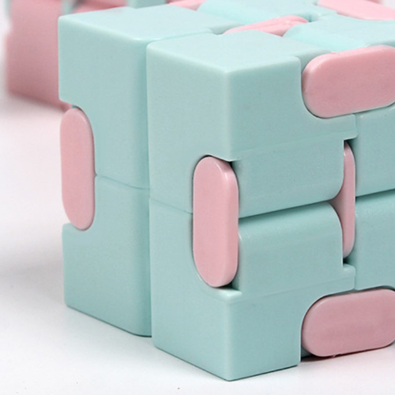 Khối Rubik Mini Giúp Giảm Căng Thẳng