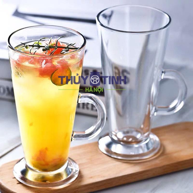 Cốc sinh tố có quai