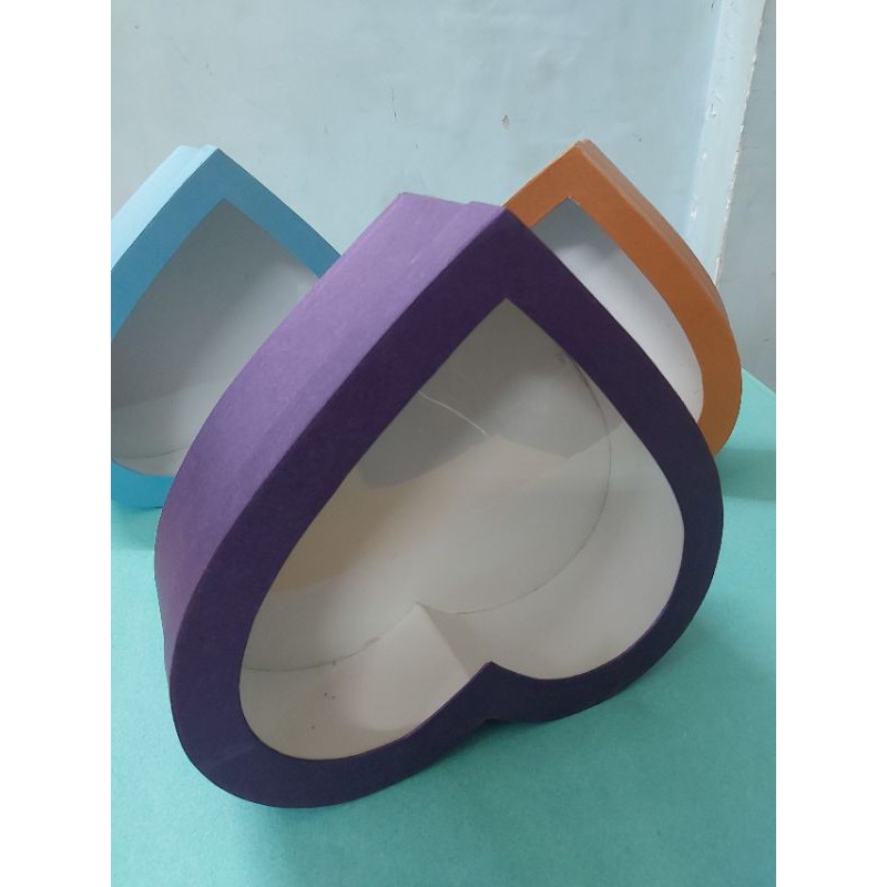 HỘP QUÀ TRÁI TIM NẮP KIẾNG#27CM