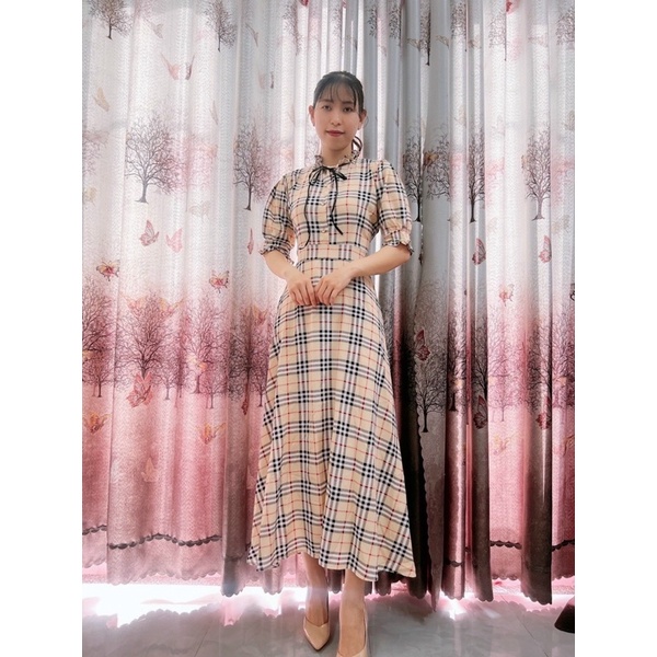 đầm cổ tròn tay lỡ cột nơ
