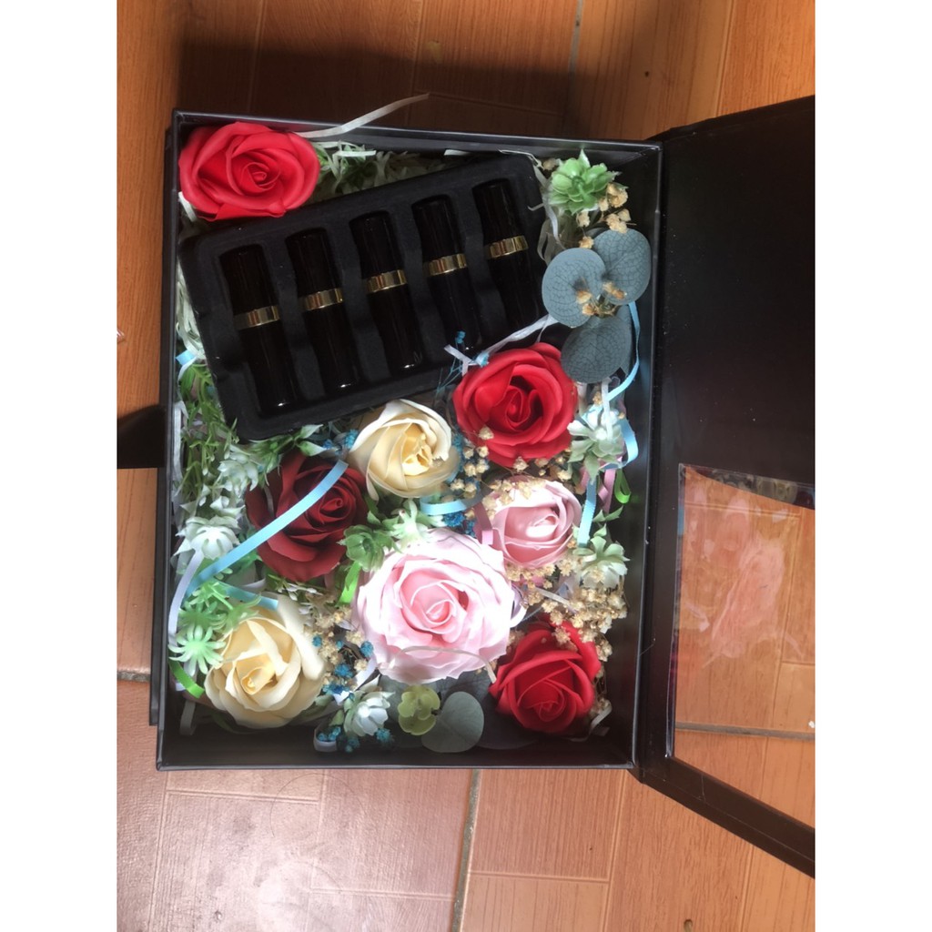 Sét quà tặng 8/3  tặng mẹ tặng vợ / Sét nước hoa