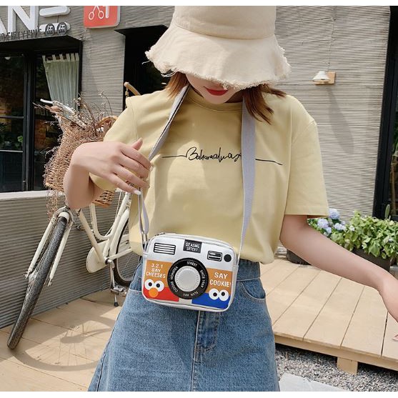 Túi xách thời trang trẻ em hình máy ảnh màu bạc phong cách Hàn Quốc