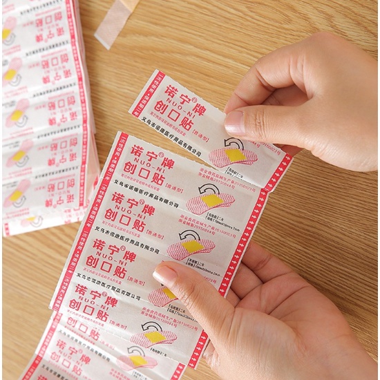 [Hộp 50 chiếc] Băng Dán Y Tế Urgo Chống Nhiễm Trùng - Băng Cá Nhân Dán Vết Thương Nhỏ DUASHOP.