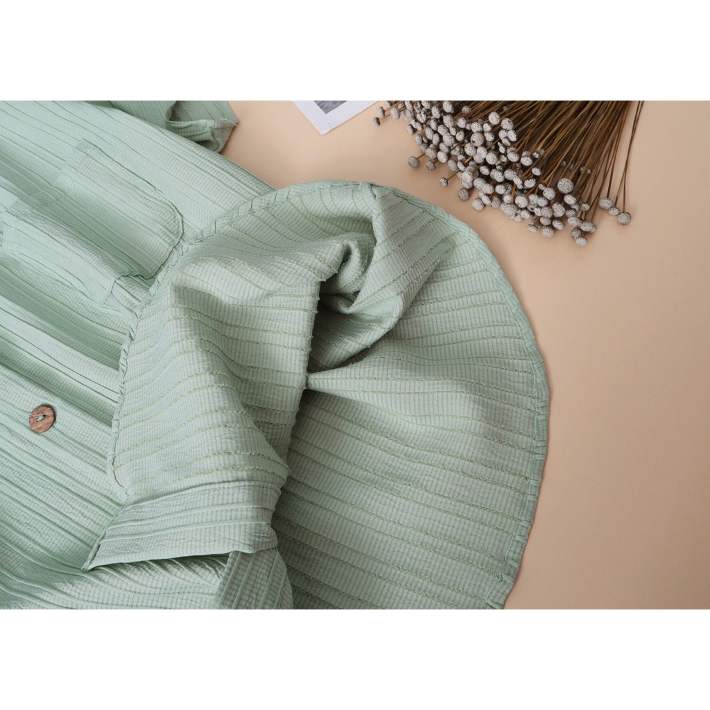 Áo sơ mi nữ trung niên cao cấp sọc gân phối túi màu đậu, tay phồng che khuyết điểm - Thời trang KACHISA 221