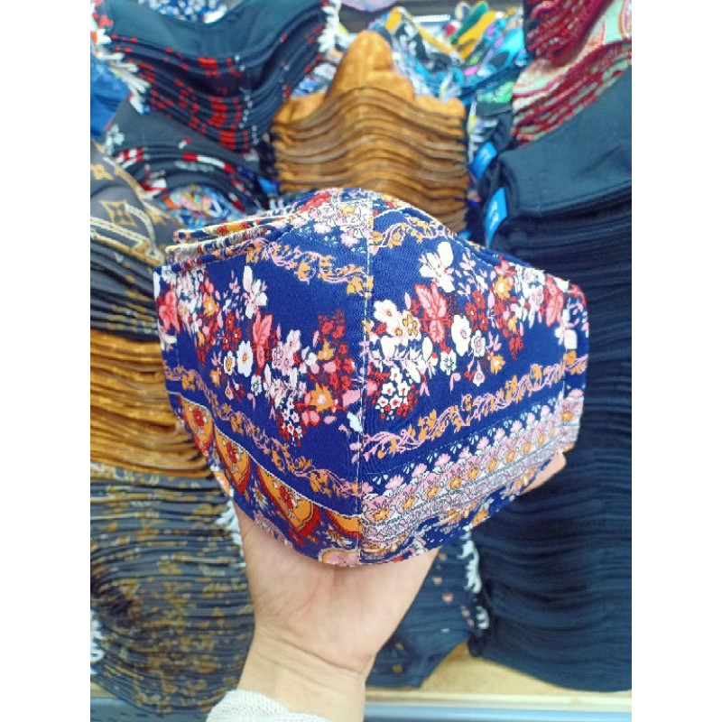 khẩu trang vải hoạ tiết thổ cẩm | BigBuy360 - bigbuy360.vn