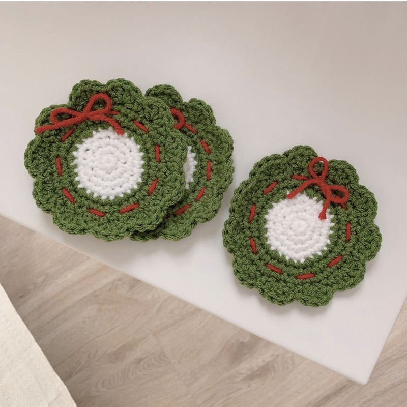 Đế lót ly/ Lót cốc bằng len handmade  Gen xyz