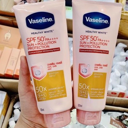 Sữa Dưỡng Thể Trắng Da Vaseline 50X SPF50++ Thái Lan 320ml