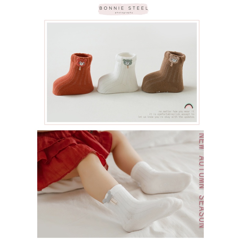Set 3 đôi tất KokoroCare MH-24 thiết kế hình Mickey/Minnie chất liệu cotton chống trượt size M/L cho trẻ 1-5 tuổi