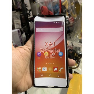 Ốp lưng sony XA1 dẻo đen chữ S Vân da