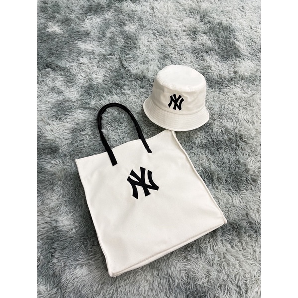(Hàng Xuất xịn) Túi chợ trắng đen B402 LOGO TOTE BAG