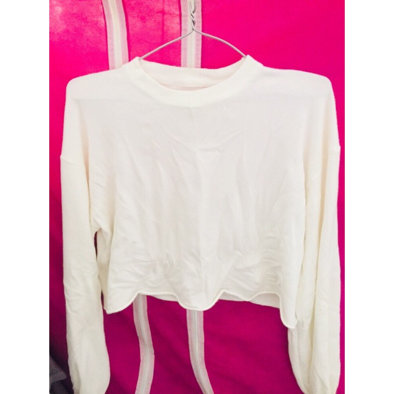 Pass áo croptop lenclothing