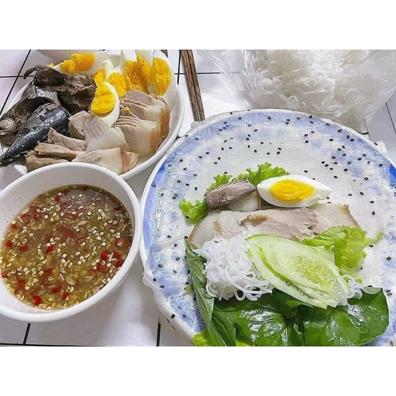 Bánh tráng nhúng mè đen Phan Rang không bị dính khi nhúng xấp 50 cái