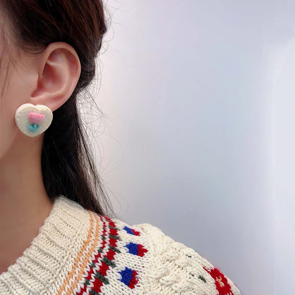 Khuyên tai xỏ lỗ bằng nhựa resin hình quả đào dễ thương đơn giản phong cách Hàn Quốc cho nữ