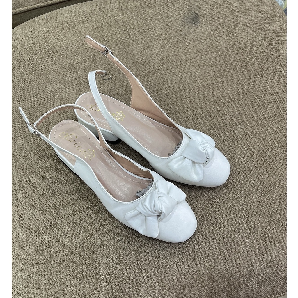 Sandal nơ phồng bít mũi quai cài sau gót trụ thấp - 3P