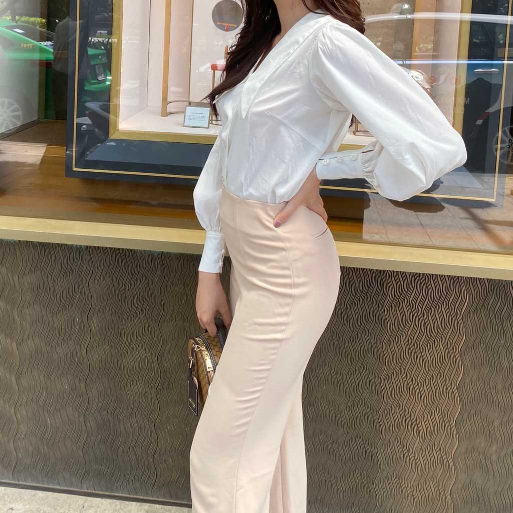 RECHIC Quần Chemise Màu Be Ống Loe Basic Thoải Mái Thời Thượng