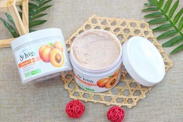 Tẩy tế bào chết St.Ives Blemish Control Apricot Scrub