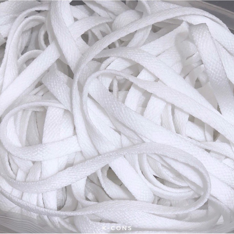 DÂY GIÀY THỂ THAO TRẮNG VÀ ĐEN