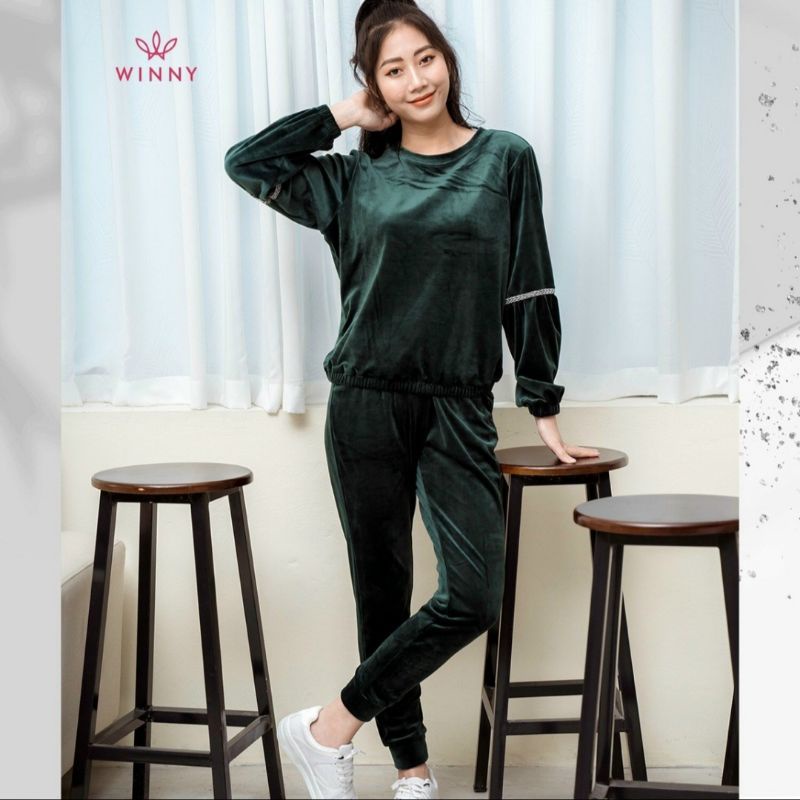 Bộ đồ ngủ nhung thu đông Winny 21511 | BigBuy360 - bigbuy360.vn