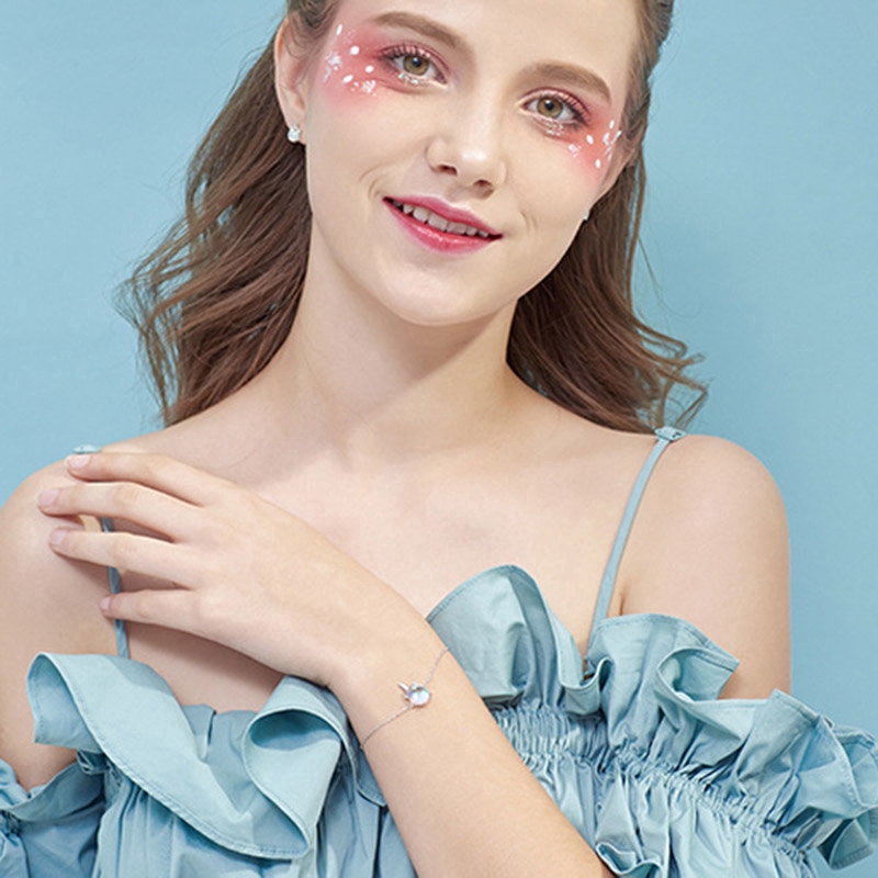 Vòng tay mặt hình kỳ lân đính đá màu cầu vồng dễ thương dành cho nữ | BigBuy360 - bigbuy360.vn