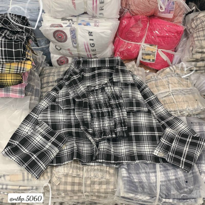 Set 2 áo sơ mi caro lửng kèm ống