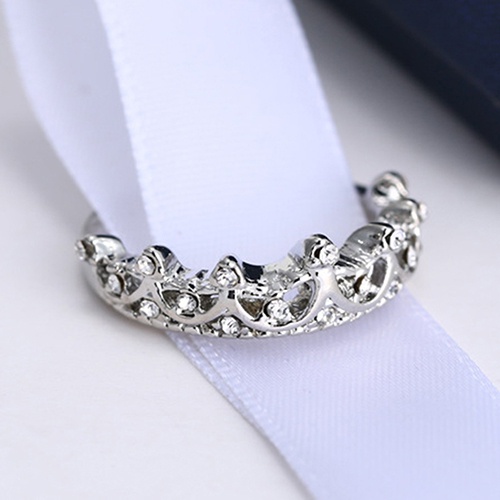 Nhẫn mạ bạc thiết kế hình vương miện đính đá lấp lánh xinh xắn dễ thương dành cho nữ
