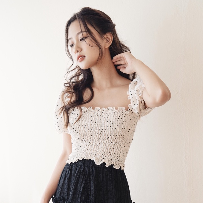 Áo Croptop MOMOCO Tay Phồng Thân Chạy Chun Chất Voan Thoáng Mát M2971