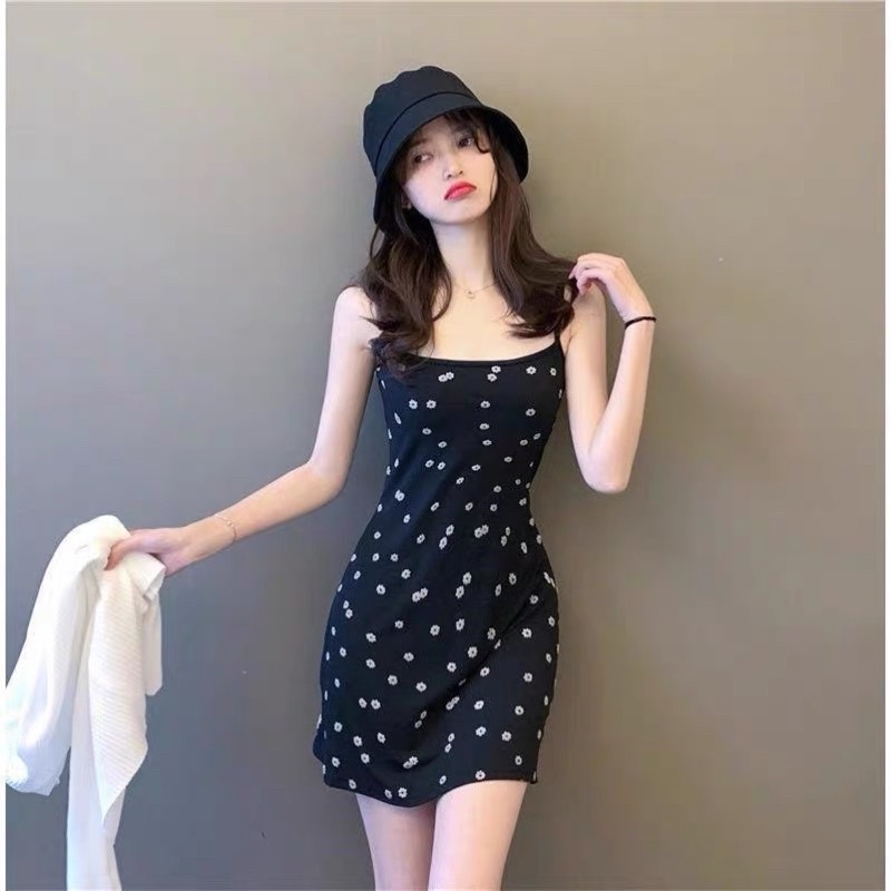 Váy hai dây hoa nhí xinh xắn Hàn Quốc