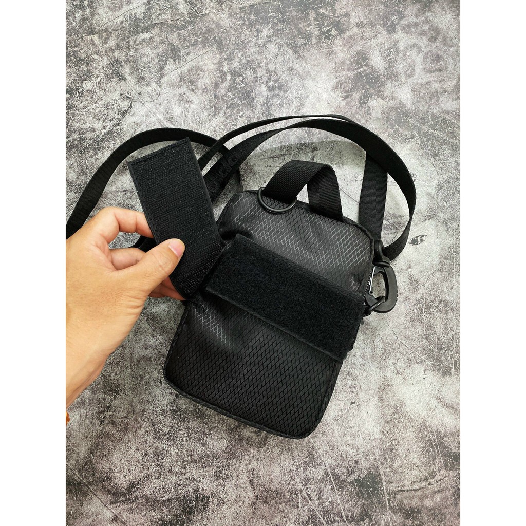 Túi Đeo Chéo Utility Festival Crossbody Bag Black/White B202