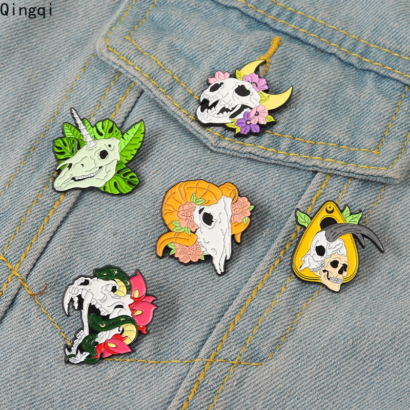 Ghim cài áo MISS ZOE hình đầu lâu phong cách gothic cá tính