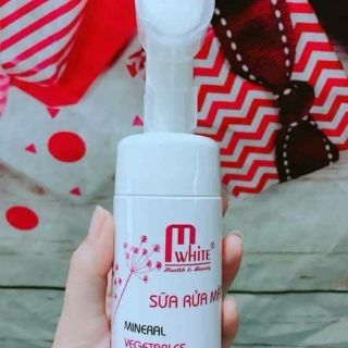 Sữa rửa mặt Lycopen Mwhite