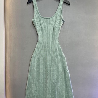D140 - Đầm body bông lúa hở lưng