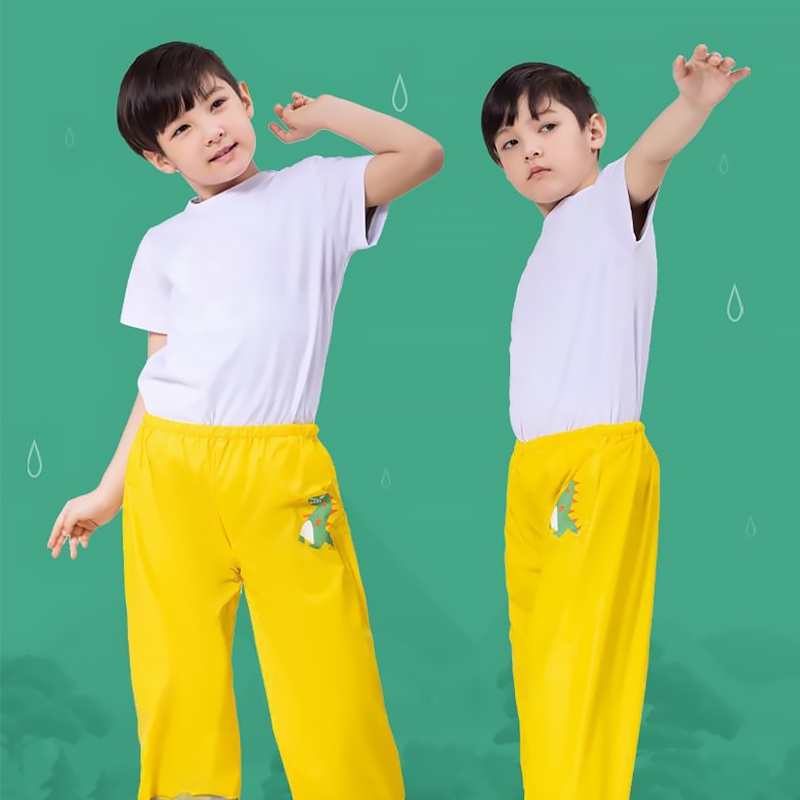 Bộ Áo Liền Quần Đi Mưa Chống Thấm Nước In Hoạt Hình Dễ Thương Cho Bé Akku