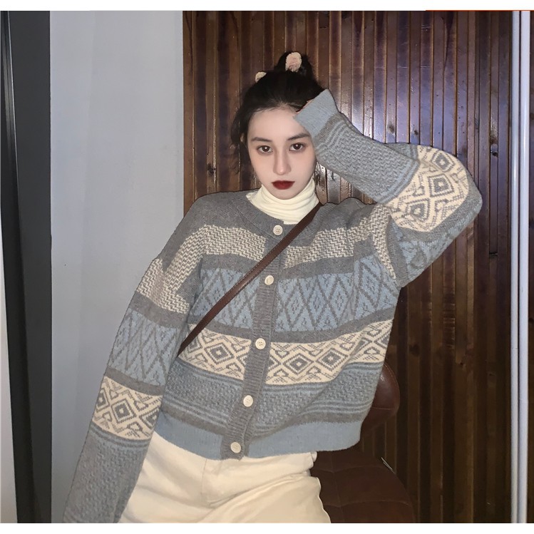 Áo khoác cardigan thiết kế dáng rộng thoải mái phong cách Hàn Quốc cho phái nữ | BigBuy360 - bigbuy360.vn